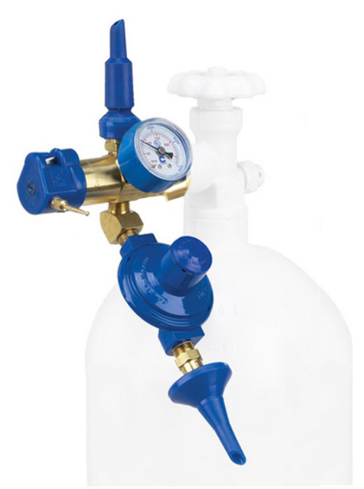 Насадка для баллона Precision Plus оснащенная клапаном с наклонной ручкой / Precision Plus with Tilt